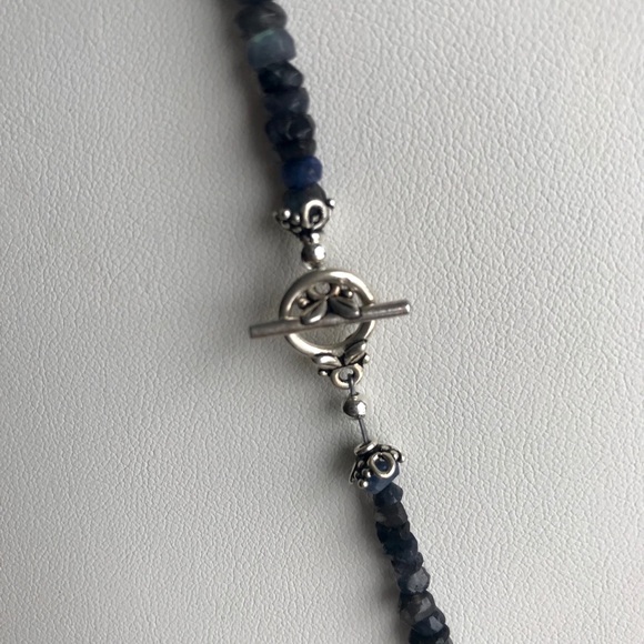 Dark blue labradorite and sterling necklace - Picture 4 of 5